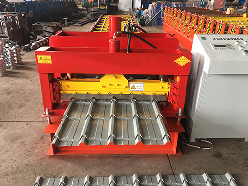 850型(xing)璢(liu)瓈瓦機(ji)